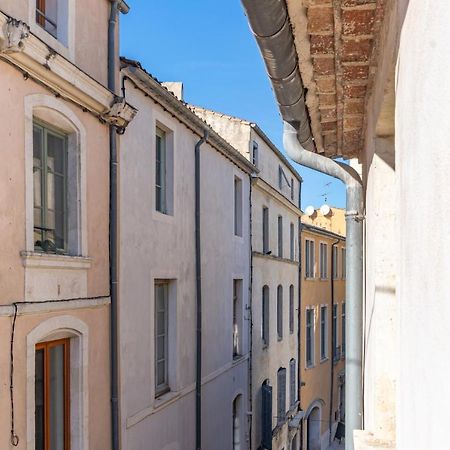 Au Coeur De L'Effervescence Terracotta - Une Nuit A Ним Экстерьер фото